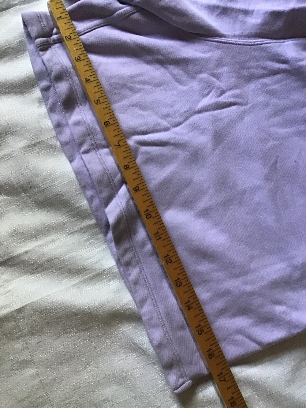 Lululemon Women's High Rise Lulu Fanatics Shorts Size 14 - Picture 13 of 13